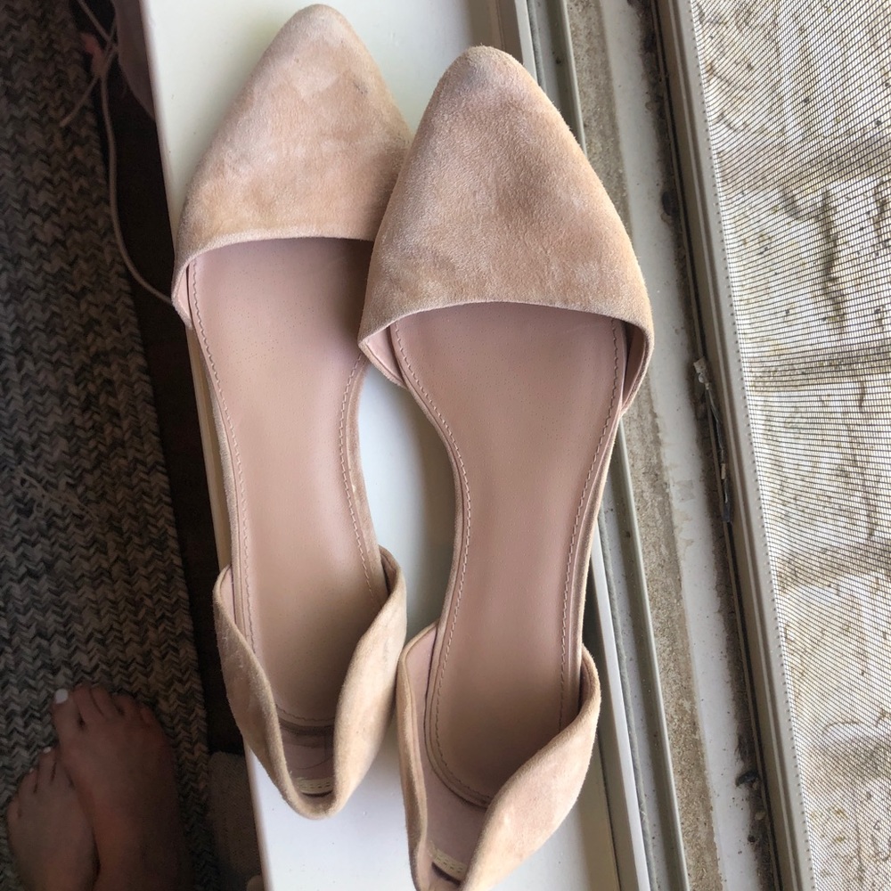 Nude Flats